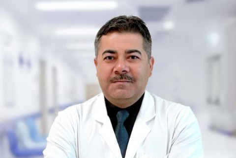 Associate Professor Ümit Özçelik