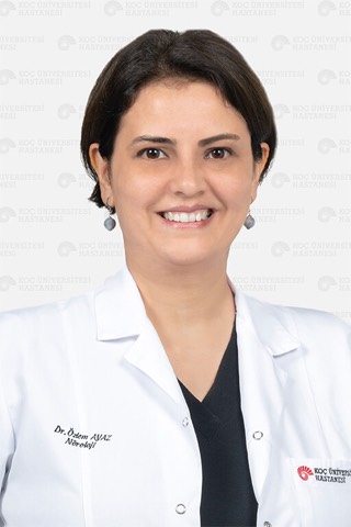 Özlem Ayaz