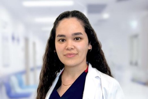 Physiotherapist Meryem Balcı