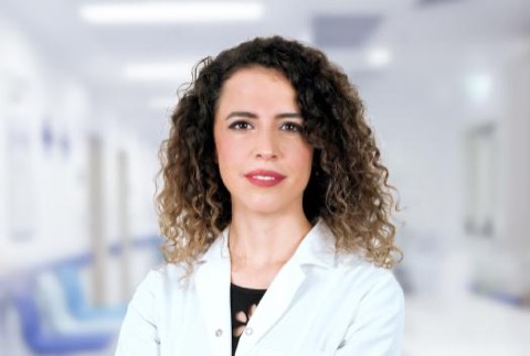 Specialist Clinical Psychologist, Specialist Dietitian Merve Öz