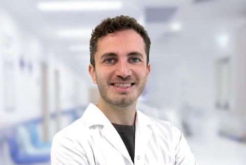 Surgeon Emin Oğuzcan Yamaner